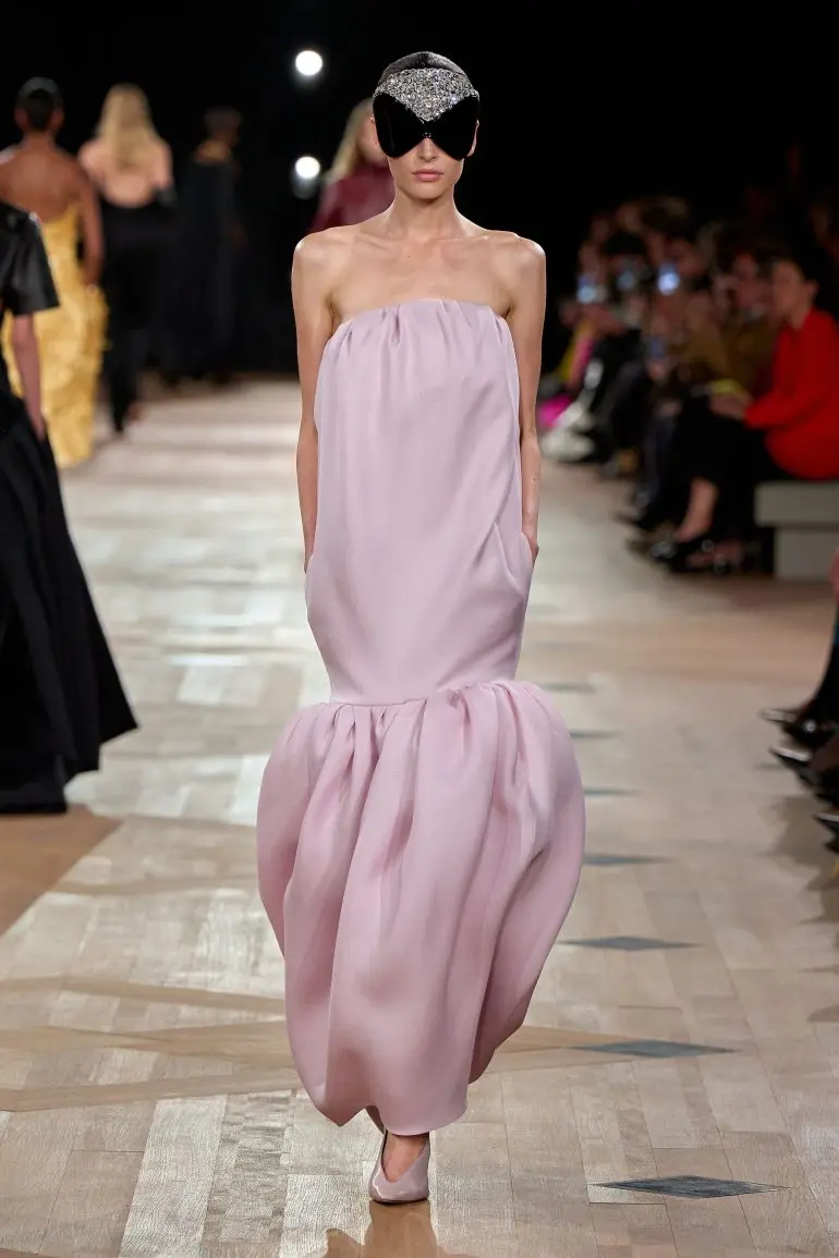 Balenciaga primăvară 2026