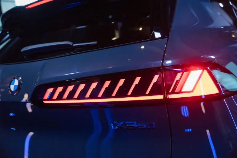 BMW iX3