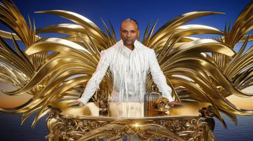 Chivas Regal și Gaurav Gupta colaborează pentru crearea unor sticle în ediție limitată