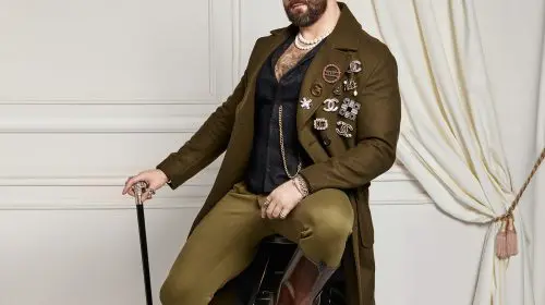 Luxury 153 – Laurențiu Paicu