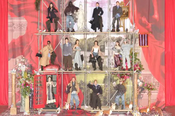 H&M lansează pe 30 octombrie o colecție în colaborare cu designerul Glenn Martens