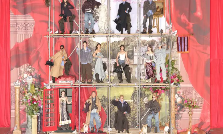 H&M lansează pe 30 octombrie o colecție în colaborare cu designerul Glenn Martens