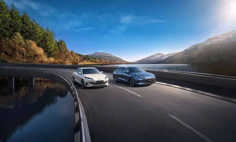 BYD a lansat oficial în România două modele Super Hybrid: Seal 5 DM-i și Seal 6 DM-i