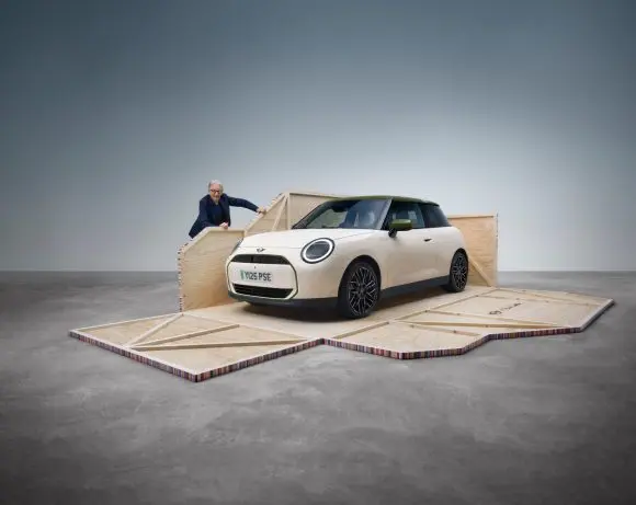 MINI Paul Smith Edition – următorul pas în colaborarea celor două simboluri britanice