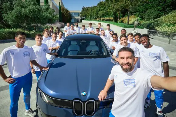 BMW Spania și Real Madrid continuă parteneriatul în al patrulea sezon cu o nouă flotă electrificată