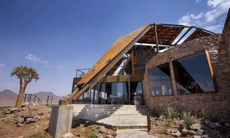 Descoperă sufletul Africii la &Beyond Sossusvlei Desert Lodge