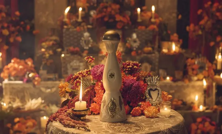 Clase Azul încheie seria Día de Muertos cu ediția limitată „Recuerdos”