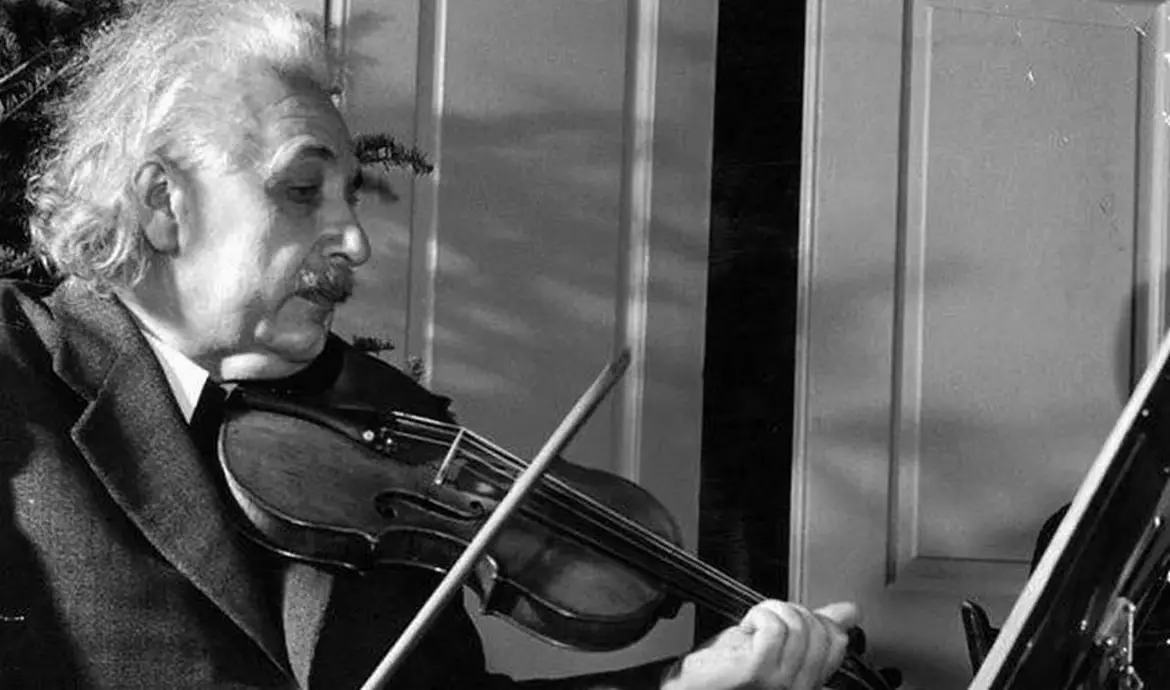 Einstein