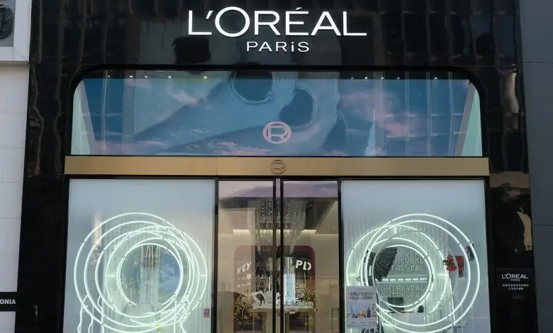 Kering și L’Oréal încheie un parteneriat care redefinește viitorul industriei de beauty și al wellnessului de lux