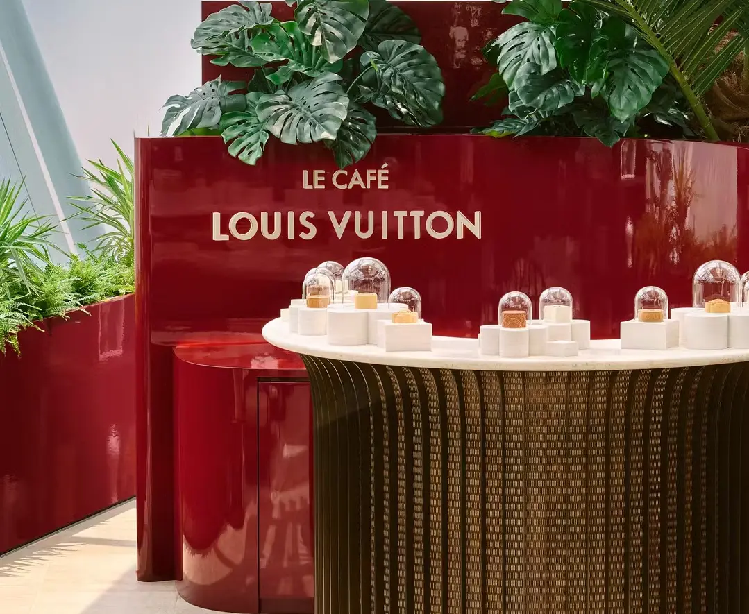 Le Café Louis Vuitton