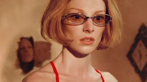 Brandul de eyewear Gentle Monster lansează noua colecție acompaniată de un joc tip escape room online