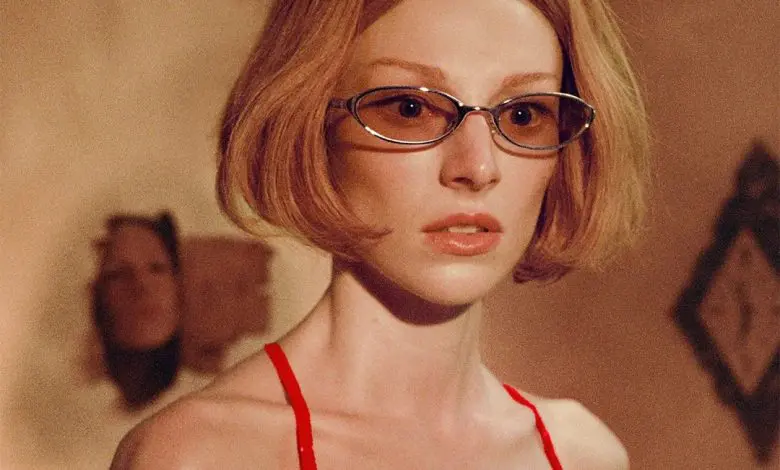 Brandul de eyewear Gentle Monster lansează noua colecție acompaniată de un joc tip escape room online