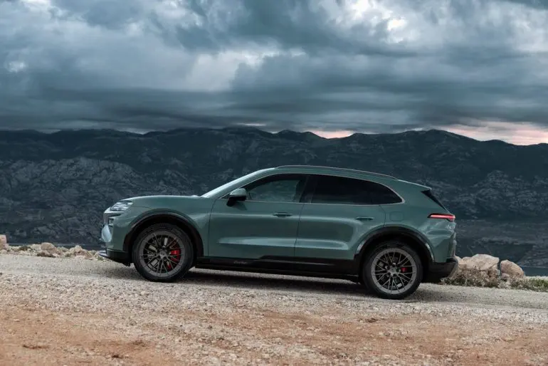 Porsche Cayenne devine electric: