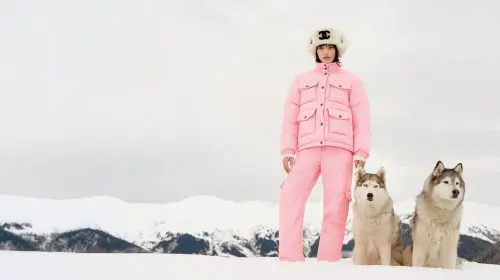 Chanel lansează Coco Neige 2026, o colecție potrivită atât pentru pârtie, cât și pentru viața în oraș