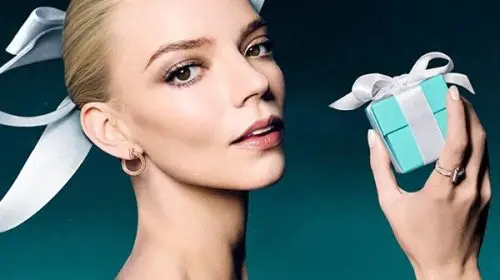 Tiffany & Co. dezvăluie campania pentru sărbători