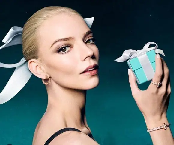 Tiffany & Co. dezvăluie campania pentru sărbători