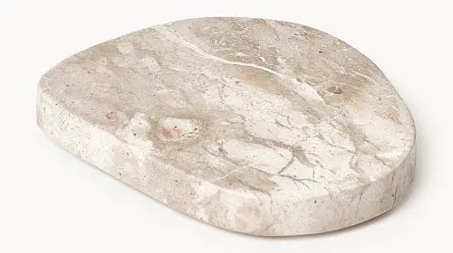 Cloud Dancer (11-4201) – culoarea Pantone a anului 2026