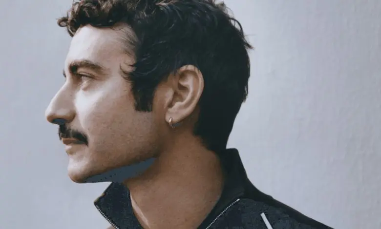 Dario Vitale își părăsește postul de director de creație al brandului Versace după mai puțin de un an