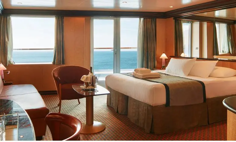 CruiseHub – Cea mai scumpă croazieră plătită de un român a costat 120.000 de euro