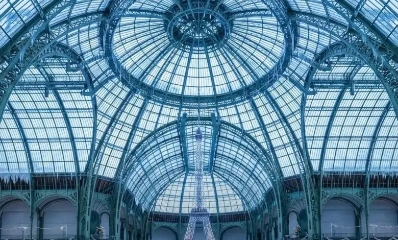 Cel mai mare patinoar indoor din lume se redeschide la Paris