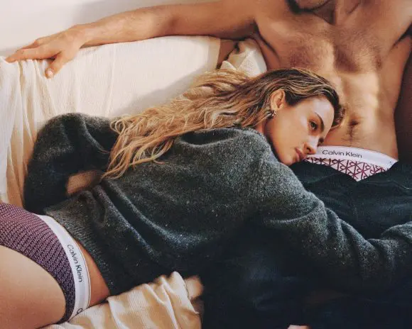 Calvin Klein lansează campania de Valentine’s Day „Our Calvins” cu actorii  Grace Van Patten și Jackson White