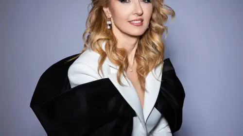 Luxury 156 – Lăcrămioara Micudă