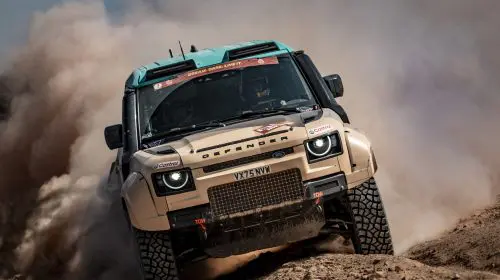 Defender Rally face istorie cu o victorie la debutul în competiția Dakar