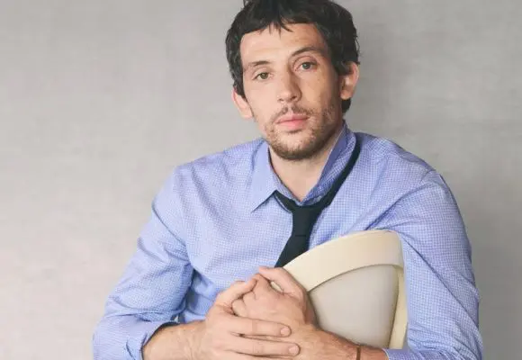 Josh O’Connor este numit ambasador de imagine al brandului Dior