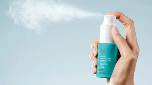 Moroccanoil lansează Texture & Volume Powder pentru un păr cu volum instant