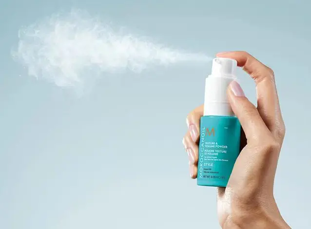 Moroccanoil lansează Texture & Volume Powder pentru un păr cu volum instant