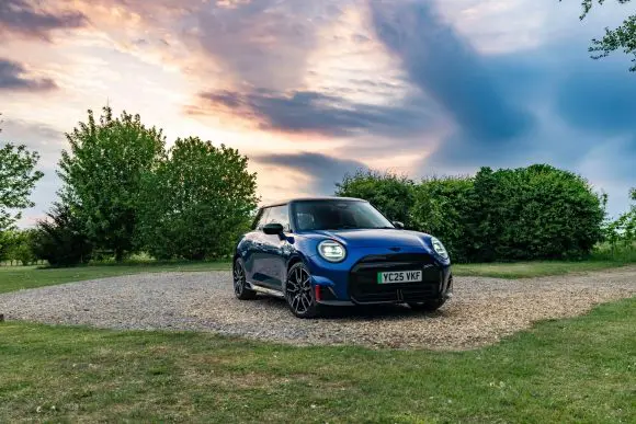 MINI Cooper electric câștigă „Best in Class” la Euro NCAP