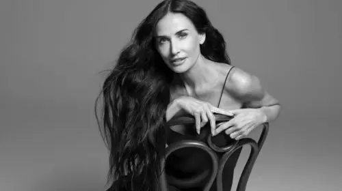 Demi Moore devine imaginea Kérastase