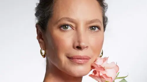 Supermodelul Christy Turlington devine ambasador de imagine pentru Lancôme