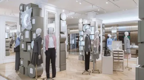 Dior inaugurează un pop-up și o expoziție de artă în Paris