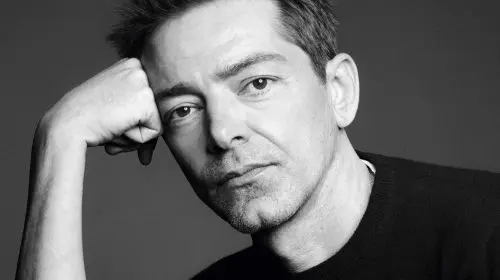 Pieter Mulier este noul director de creație al casei de modă Versace