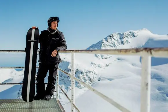 Jeep devine Official Global Automotive Partner al The Snow League