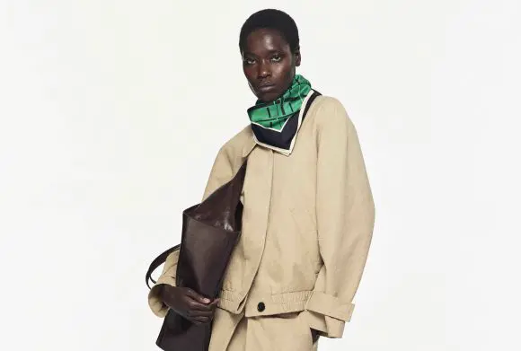 COS lansează geanta „Monument”