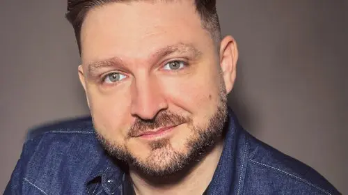 Peter Donegan: „Muzica adevărată vine din autenticitate, nu din faimă”