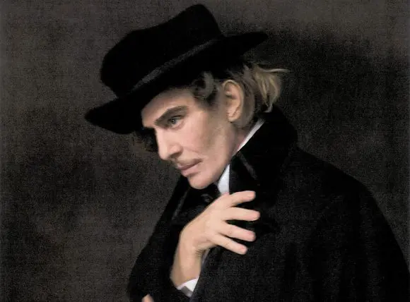 John Galliano va crea o serie de colecții sezoniere pentru Zara