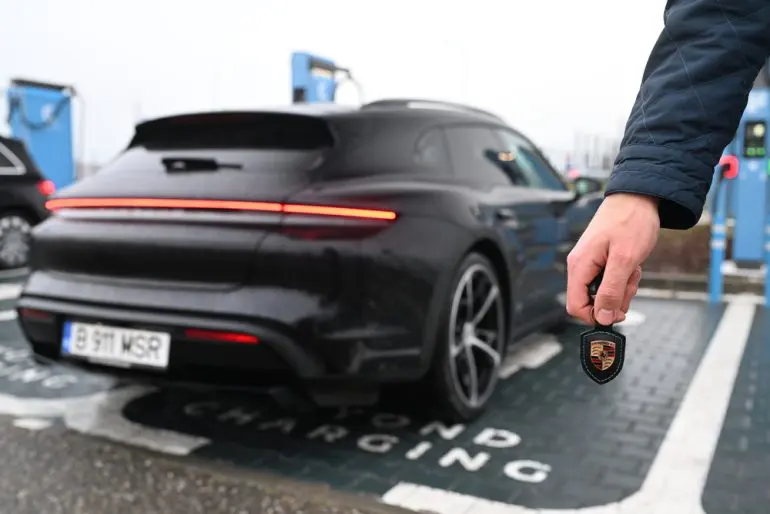 Porsche Charging Service