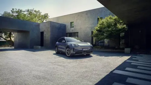 Porsche plusează în gama de modele SUV complet electrice cu Cayenne S