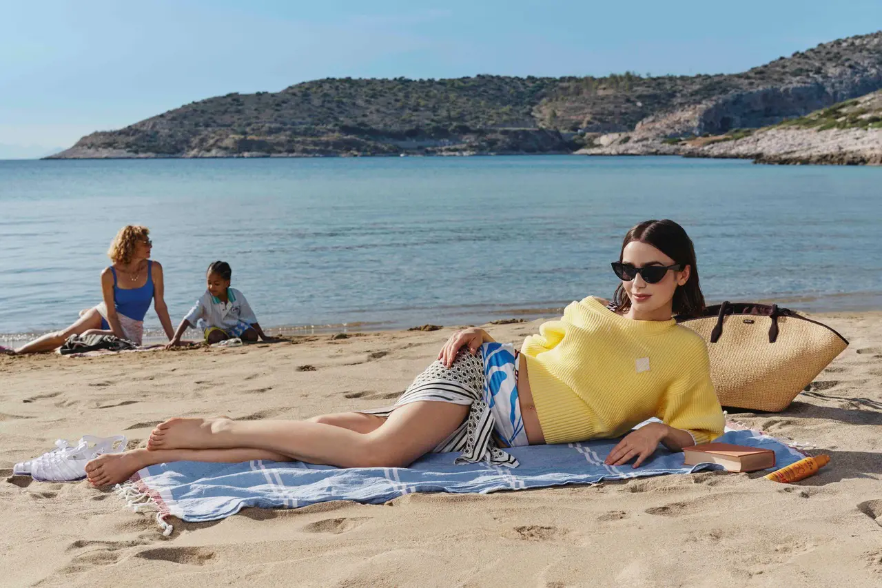 Zalando Lily Collins