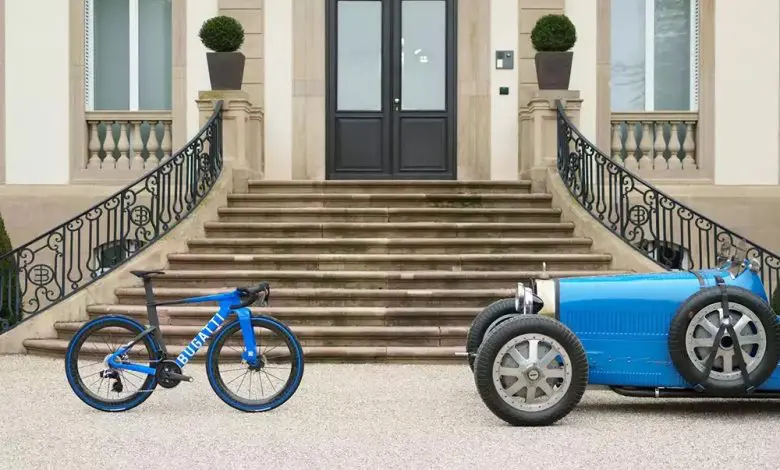 Bugatti lansează o bicicletă de șosea de 24.000 de dolari