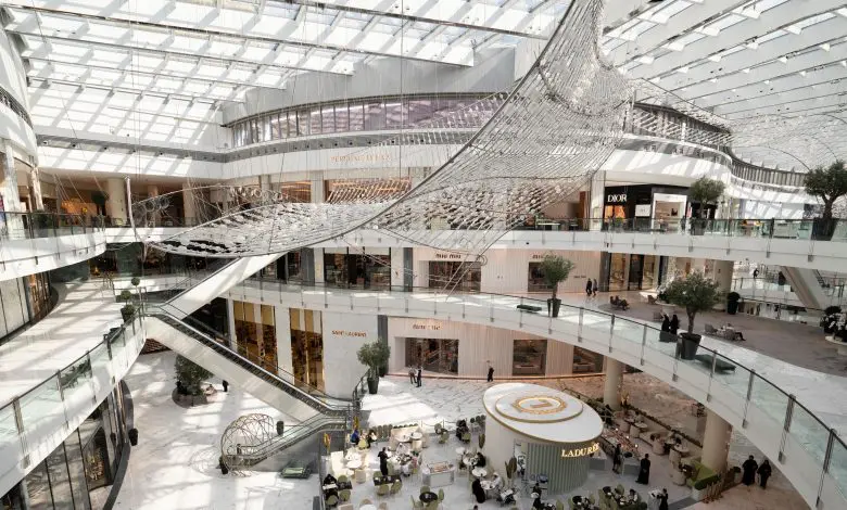 Magazinele de lux din Orientul Mijlociu au fost închise pe fondul escaladării conflictului din regiune