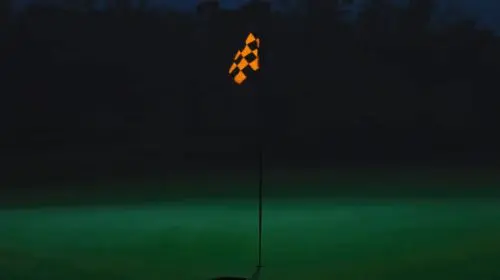 McLaren intră în lumea golfului