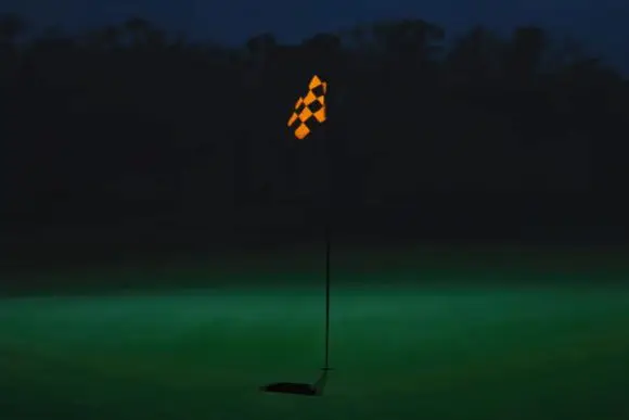 McLaren intră în lumea golfului