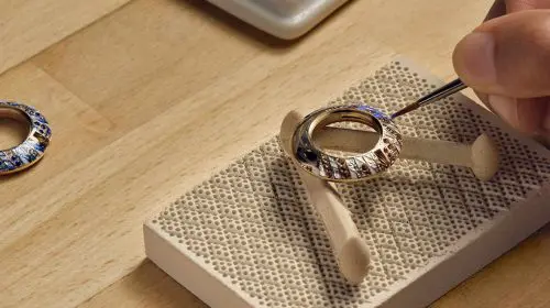 Cartier și The King’s Foundation creează un program educațional pentru viitorii ceasornicari