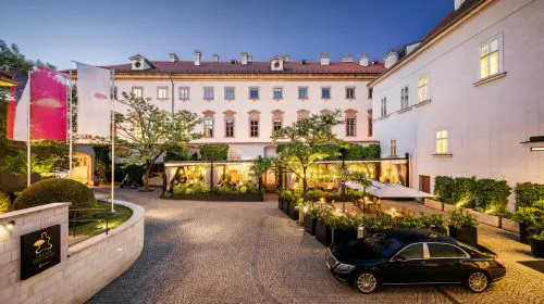 Mandarin Oriental Praga redefinește escapadele de primăvară