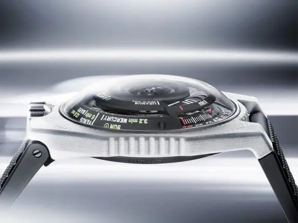 Urwerk UR-100V LS Ceramic – Când timpul zboară cu viteza luminii