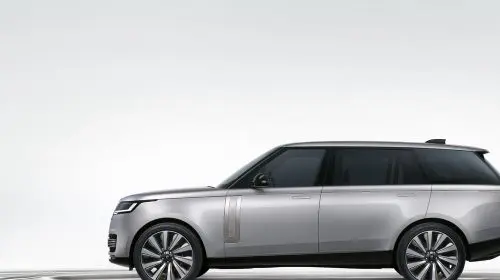 Noul Range Rover SV Ultra este expresia pură a eleganței